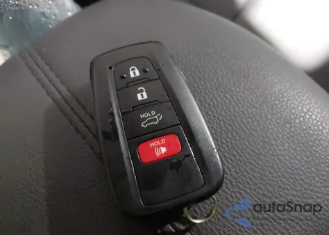 2024 Toyota Rav4 Hybrid Xle Premium from USA, damaged, VIN JTMB6RFV8RD118107